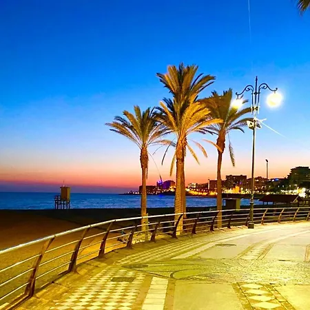 Aloha Playa Deluxe Wifi Swimming Pools & Parking *