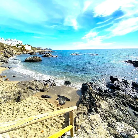 Aloha Playa Deluxe Wifi Swimming Pools & Parking