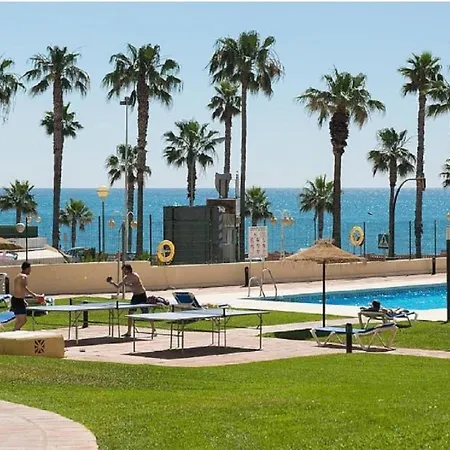 Aloha Playa Deluxe Wifi Swimming Pools & Parking