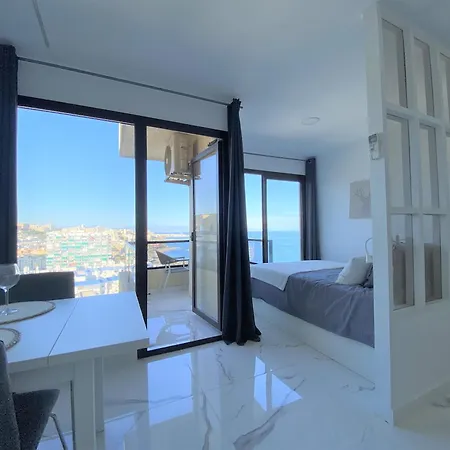 Aloha Playa Deluxe Wifi Swimming Pools & Parking