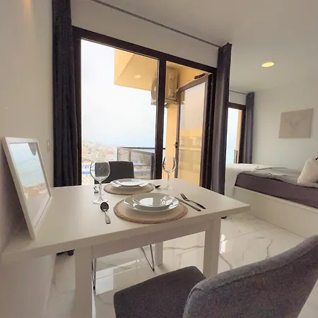 Apartment Aloha Playa Deluxe Wifi Swimming Pools & Parking